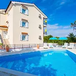 Palmer Krk Pensión 4*