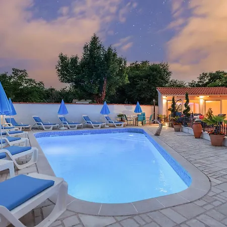 Palmer Krk Gostinjska kuća 4*
